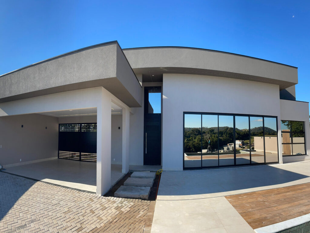 obra finalizada com esquadria de aluminio casa com esquadria