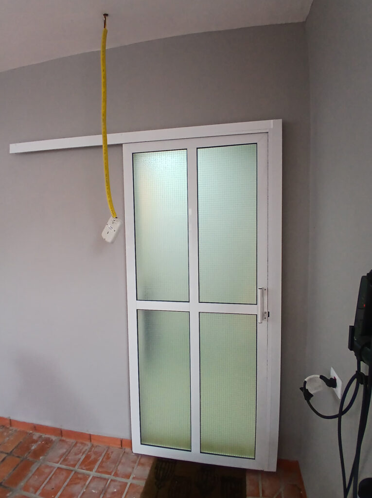 porta de correr fora do vÃo vidro jateado