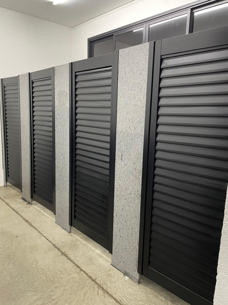 portinhola de giro banheiro social bwc